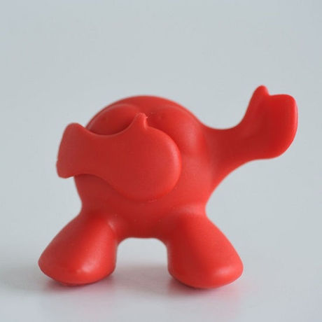 Picture of Alessi, Rondo, cap for toothpaste tube, red, Stefano Pirovano, 1998